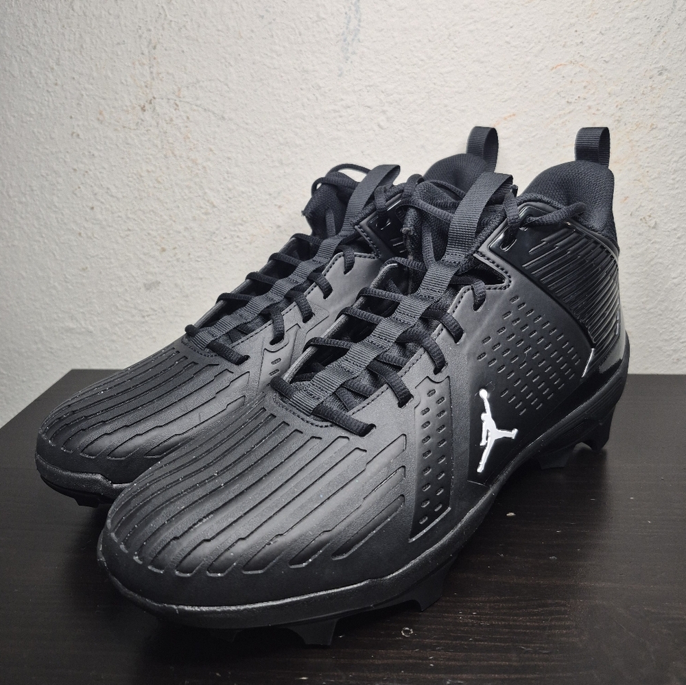 Jordan Force Savage 3 Black White FJ4971 001 Men's Size 13.5 Lineman Football